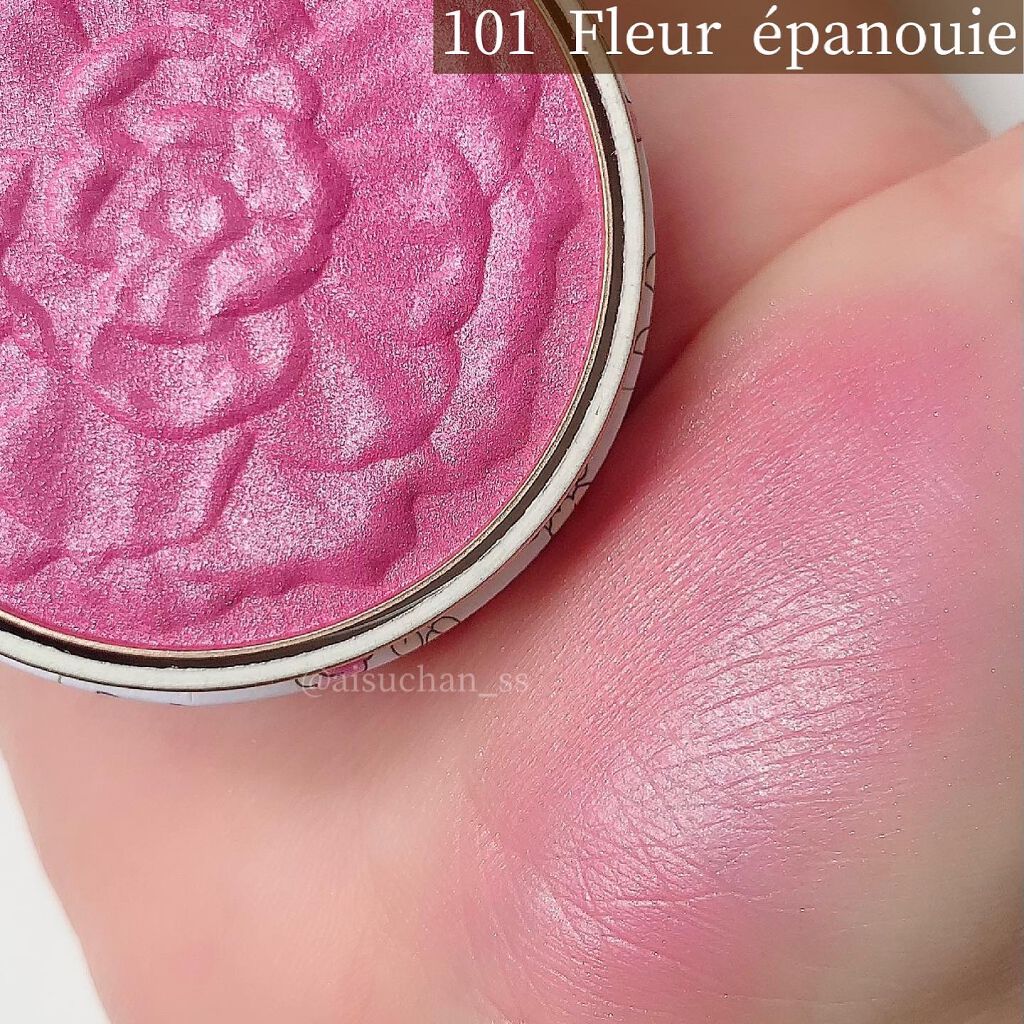 シマリング パウダー ブラッシュ/レ・メルヴェイユーズ ラデュレ/パウダーチークを使ったクチコミ(4枚目)