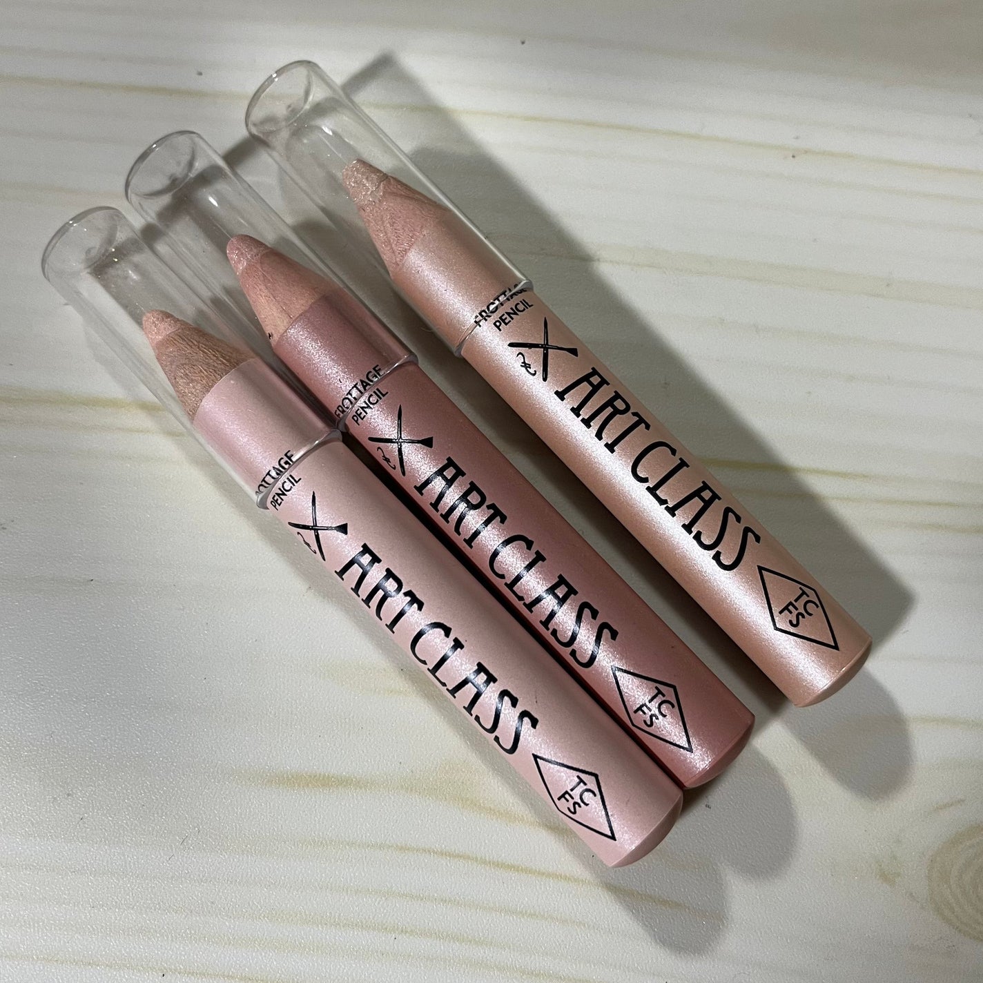 アートクラス フロッタージュペンシル/too cool for school/スティックアイシャドウを使ったクチコミ(1枚目)