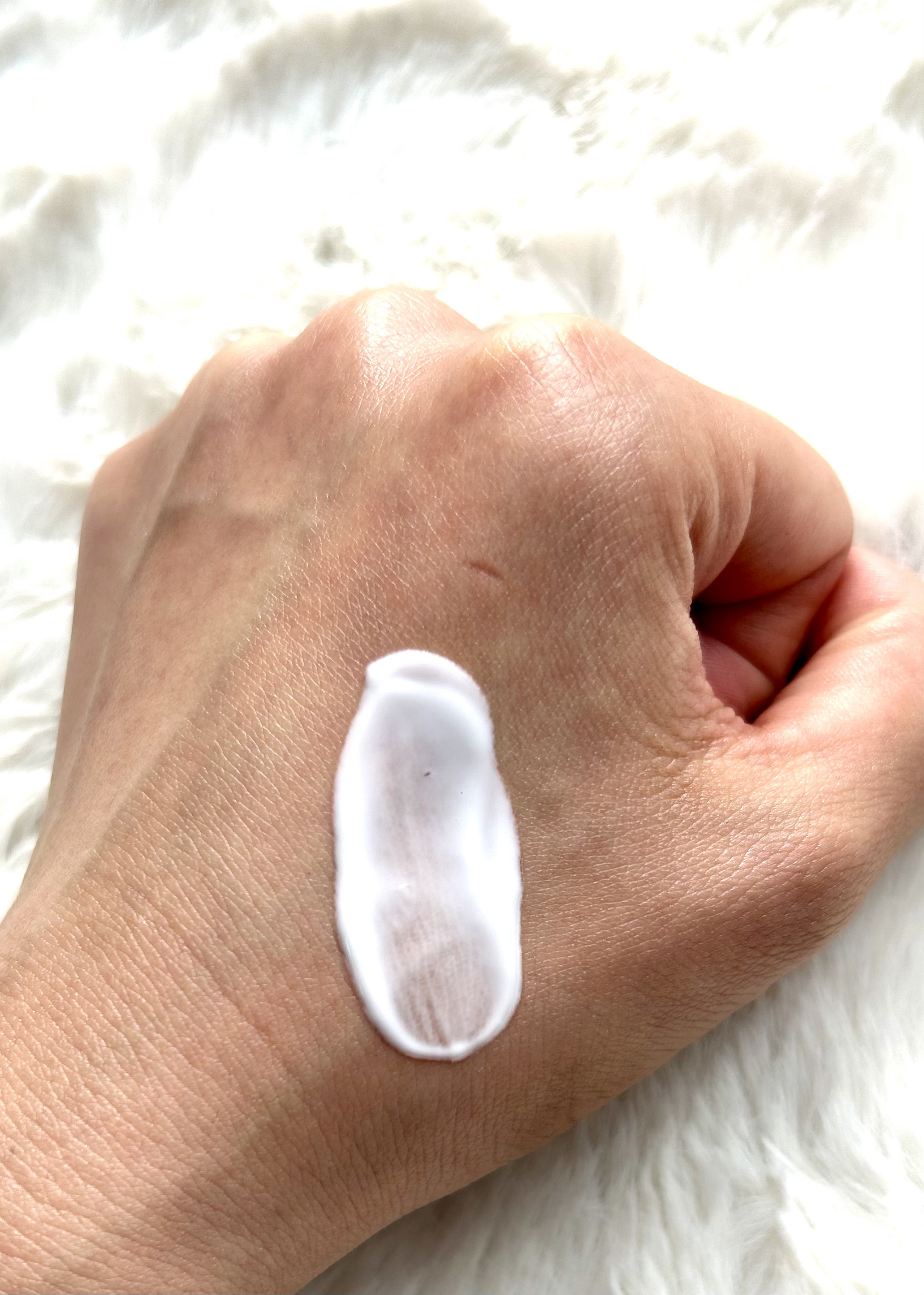 スキンミルク(しっとり)/ニベア/ボディミルクを使ったクチコミ（3枚目）