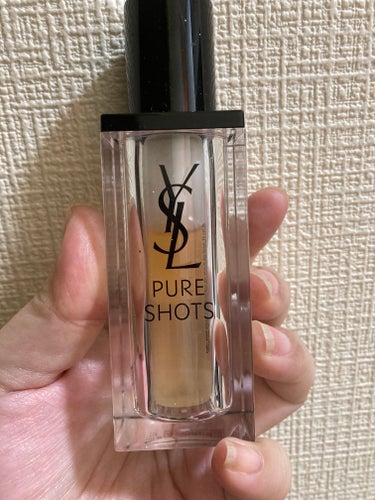 YVES SAINT LAURENT BEAUTE ピュアショット ナイト リチャージセラムのクチコミ「こちらは冬になったら、助けていただくずっと愛用している美容液です。

2層の水性成分とオイル成.....」（1枚目）