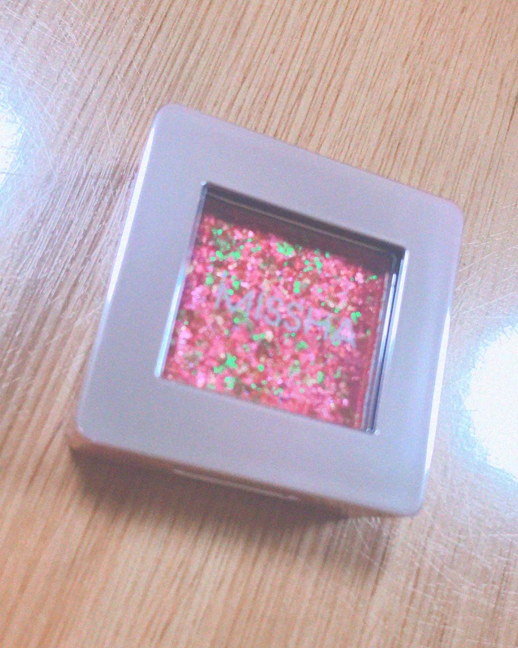 グリッタープリズム シャドウ/MISSHA/グリッターを使ったクチコミ（1枚目）