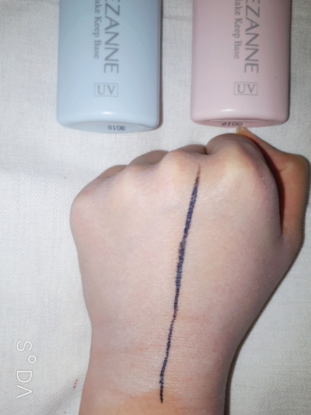 皮脂テカリ防止下地/CEZANNE/化粧下地を使ったクチコミ(3枚目)