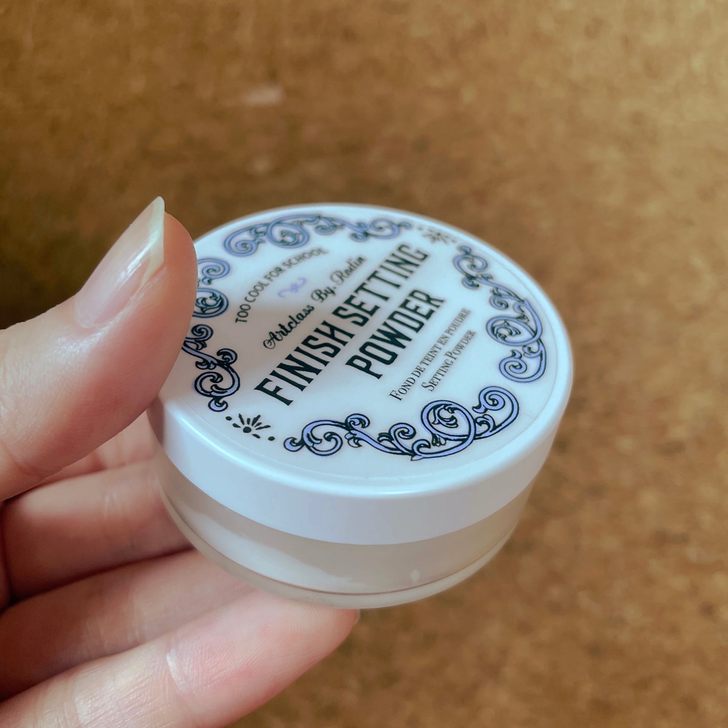 バイロダンフィニッシュセッティングパウダー/too cool for school/ルースパウダーを使ったクチコミ(4枚目)