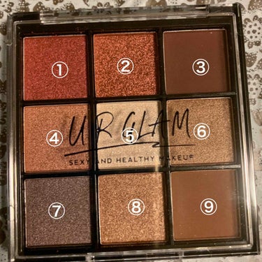 UR GLAM　BLOOMING EYE COLOR PALETTE/U R GLAM/パウダーアイシャドウを使ったクチコミ（1枚目）