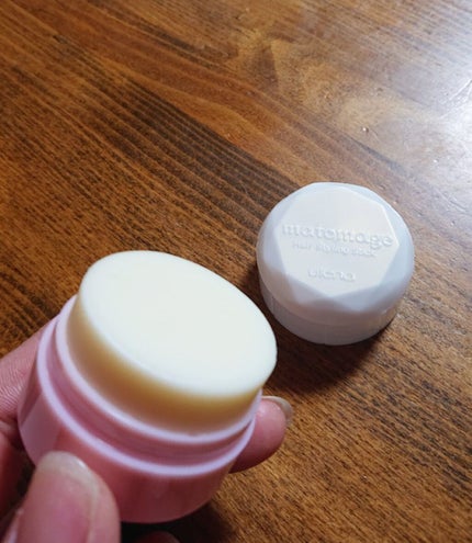 まとめ髪スティック レギュラー ホワイトフローラルブーケの香り/マトメージュ/ヘアワックス・クリームを使ったクチコミ(2枚目)