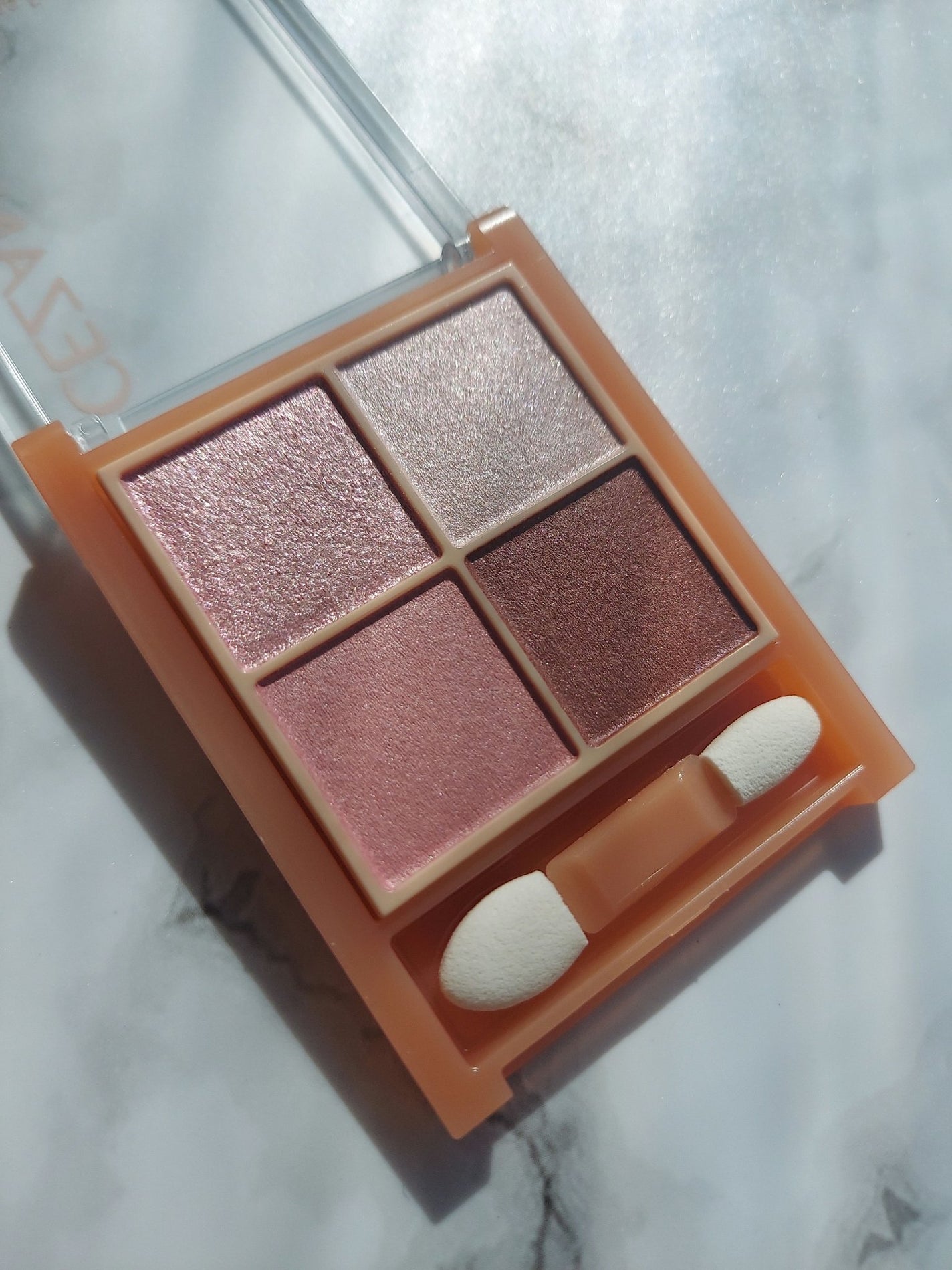 ベージュトーンアイシャドウ/CEZANNE/アイシャドウパレットを使ったクチコミ(3枚目)