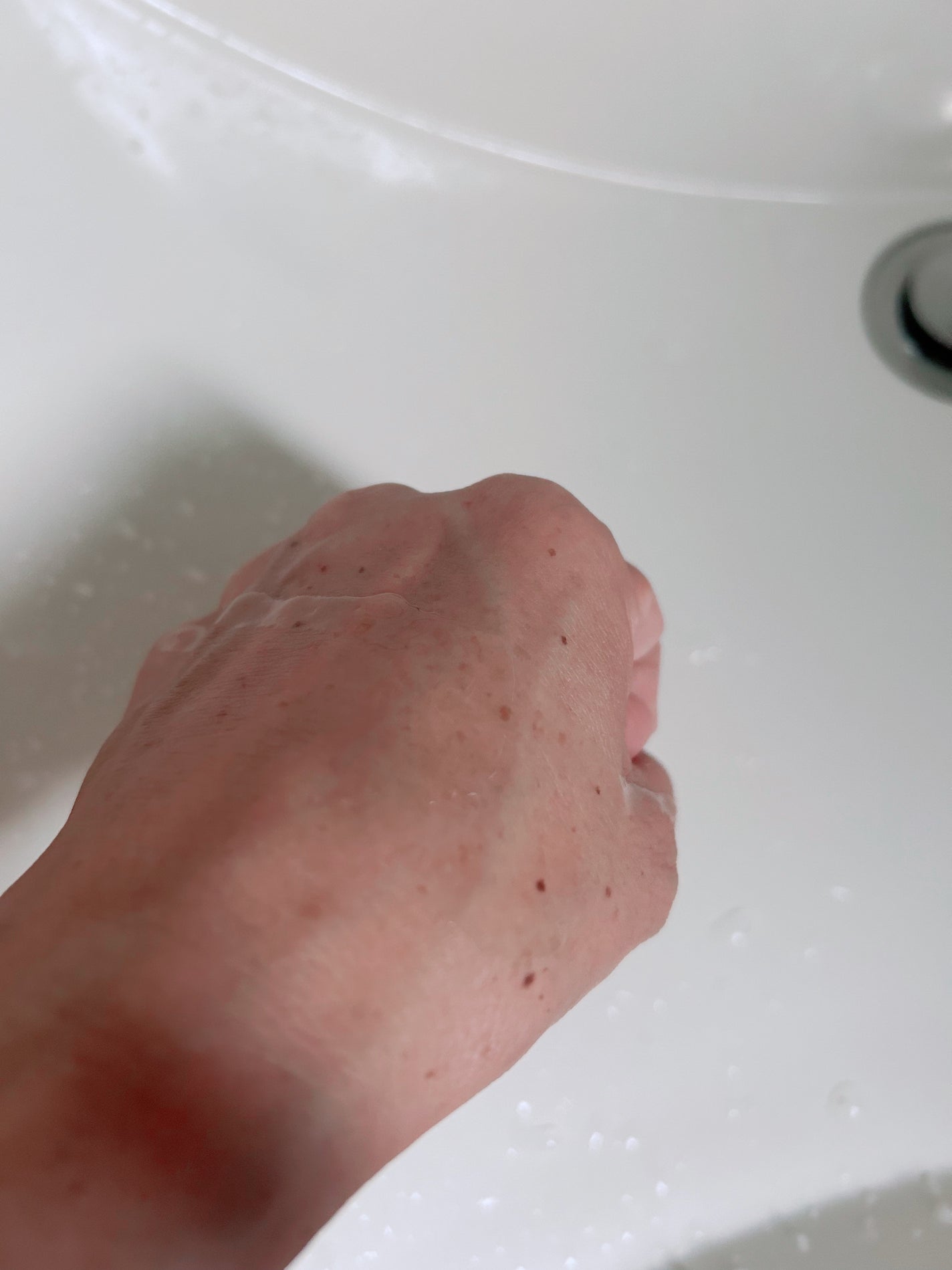 はぴ on LIPS 「センテラクレンジングオイルサラサラしたオイルで、お肌に馴染みや..」(2枚目)