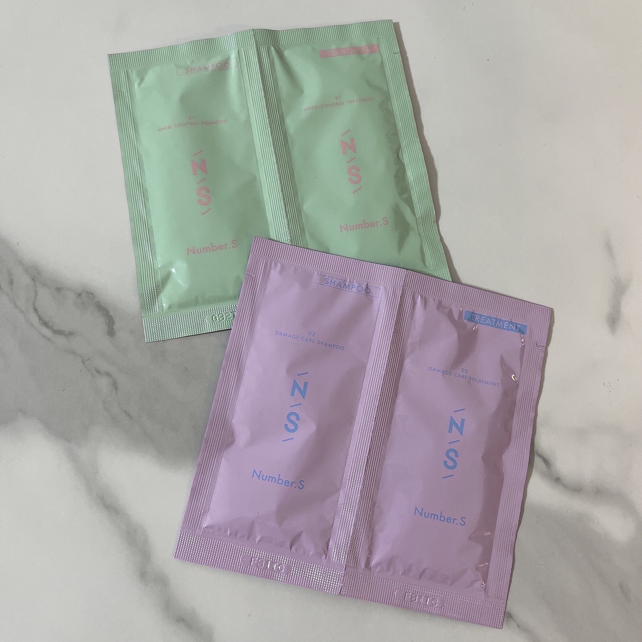 ---Number.S

うねりコントロール
ダメージケア

気になっていたシャントリの
お試しサイズを見つけたので購入してみました🧸*°

なかなか良かったのでレビューしていきます✐


どちらも泡立ちがかなり良くてアップルの香り🍏
