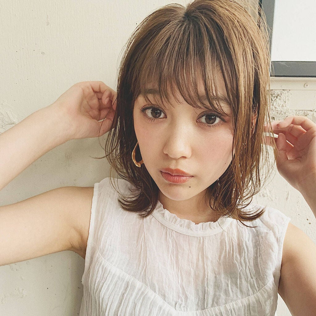 【2021年版】ヌーディメイクでこなれた大人の女性に|やり方のコツ&おすすめのコスメ16選のサムネイル