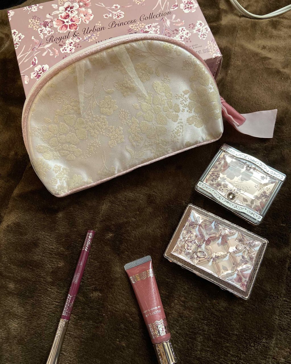 ロイヤル&アーバンプリンセス コレクション/JILL STUART/メイクアップキットを使ったクチコミ(1枚目)