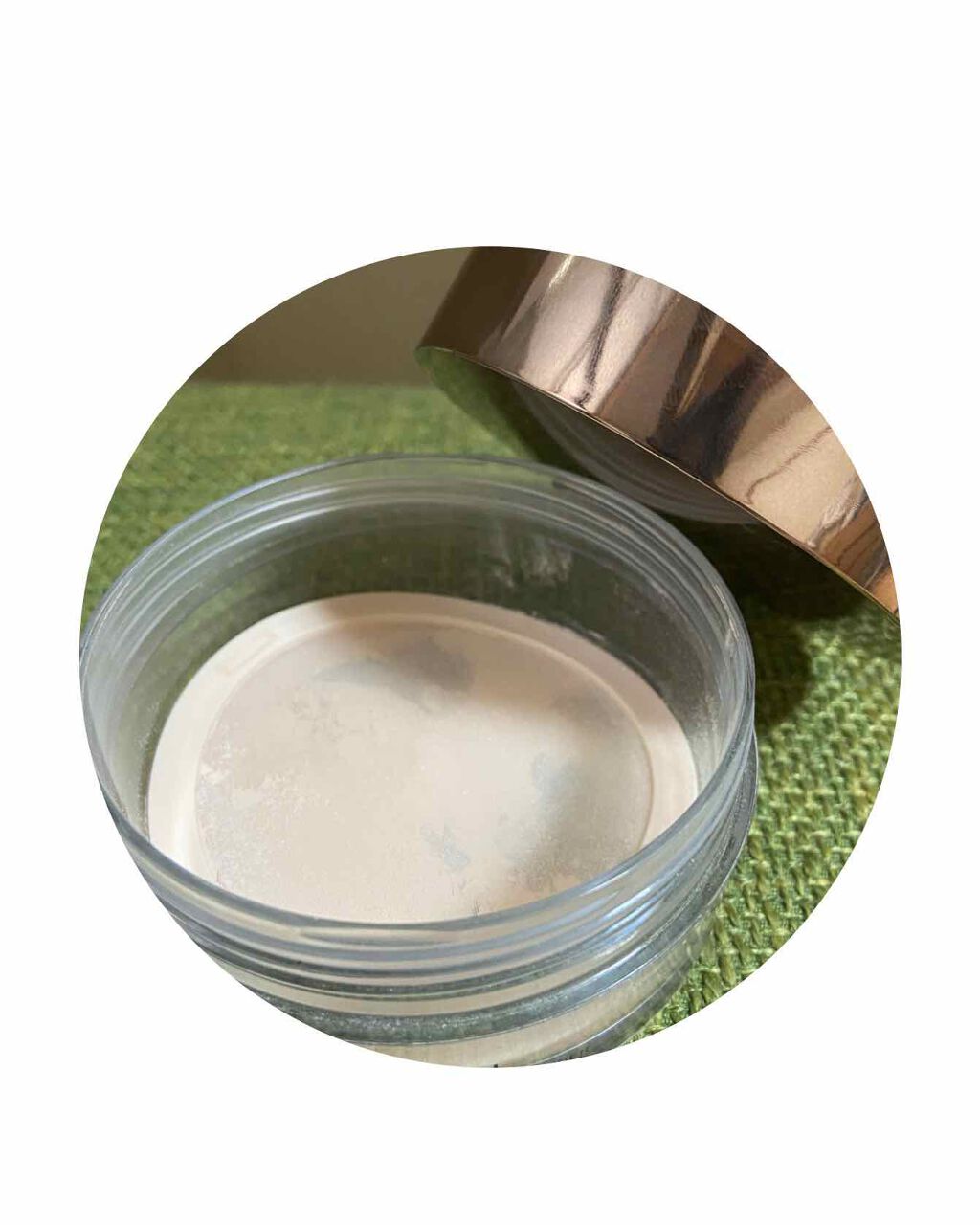 LUNASOL スキンコントラスト フェースパウダーのクチコミ「私はここまで使うパウダーがあんまりないんですが、
このパウダーは使いました。

これのどこがい.....」（2枚目）