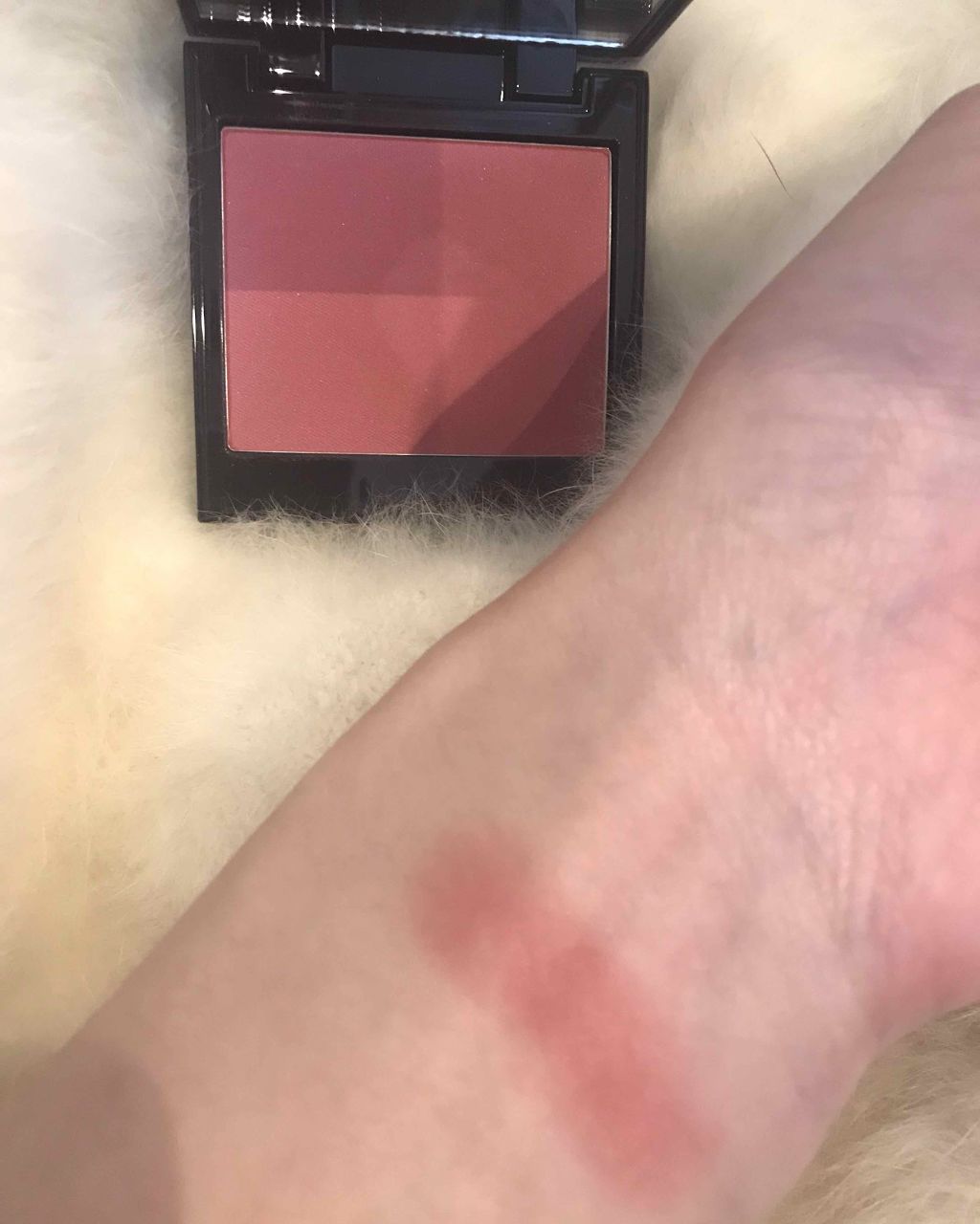 ブラッシュ カラー インフュージョン/ローラ メルシエ/パウダーチークを使ったクチコミ(2枚目)