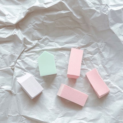 メイクアップスポンジ(バリューパック ウェッジ型 30個)/DAISO/パフ・スポンジを使ったクチコミ(4枚目)