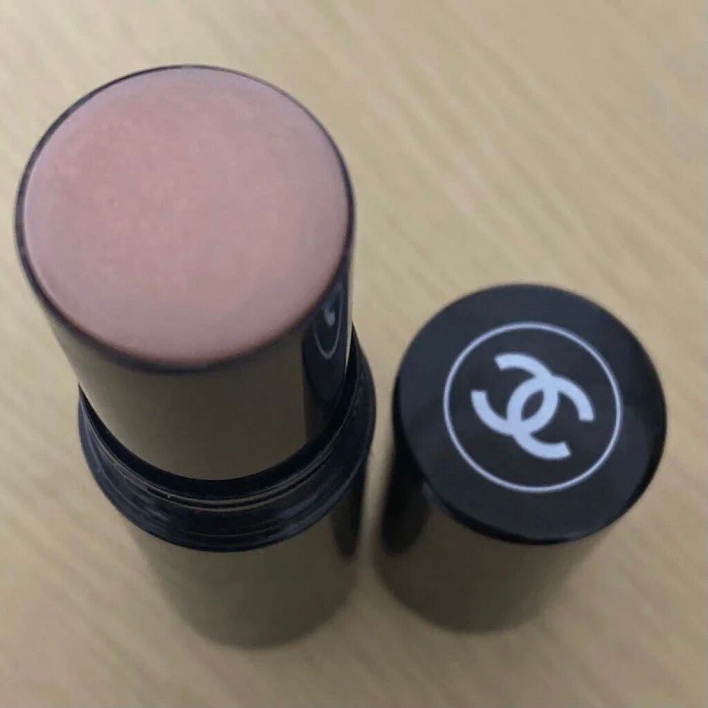 ボーム エサンシエル/CHANEL/スティックハイライトを使ったクチコミ(1枚目)