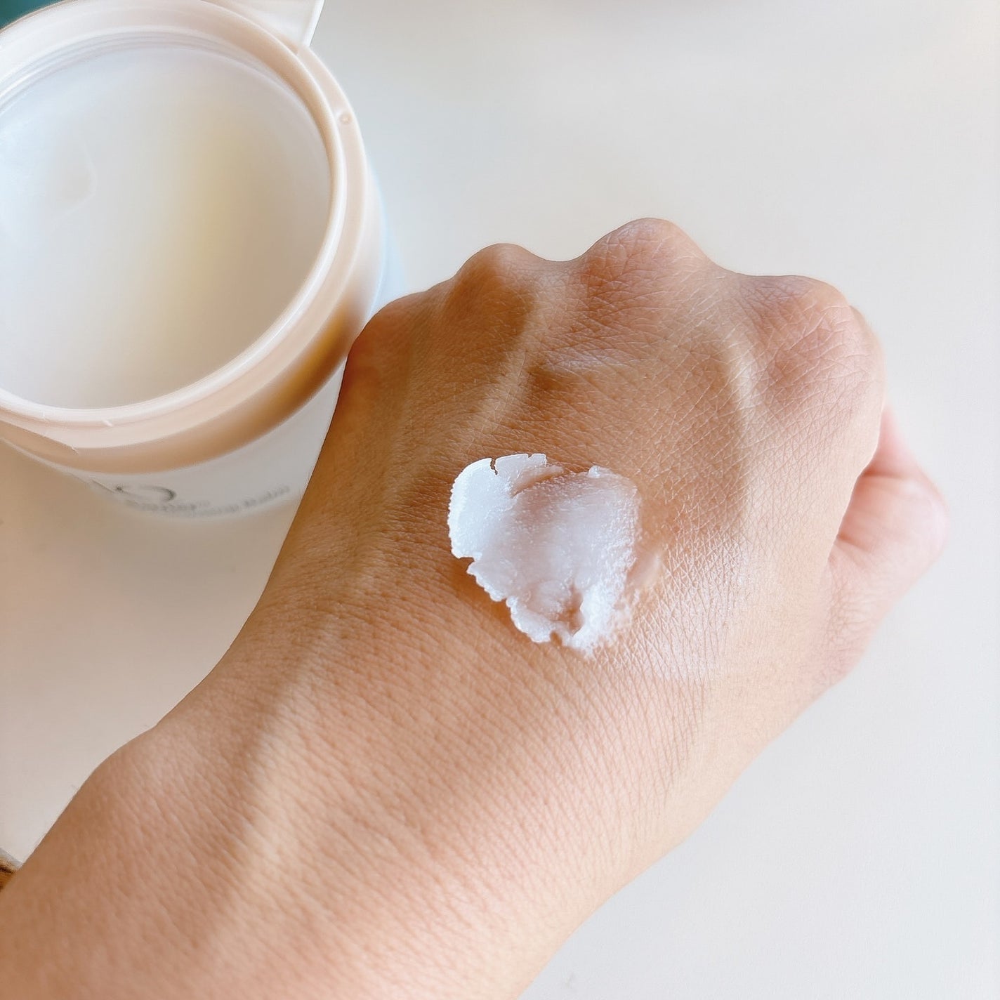 バイオームバリアコラーゲンファーミングクレンジングバーム/UIQ/クレンジングバームを使ったクチコミ(4枚目)