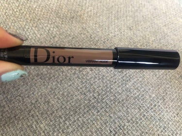 ルージュ ディオール グラフィスト 004 バイブラント ヌード（2021フォールコレクション）/Dior/口紅を使ったクチコミ（1枚目）