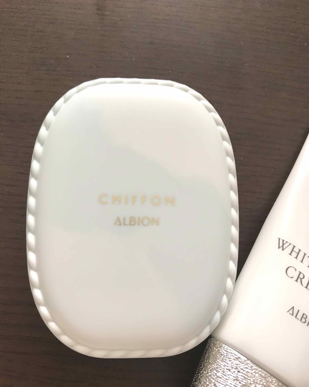 アルビオン スノー ホワイト シフォン/ALBION/パウダーファンデーションを使ったクチコミ（1枚目）