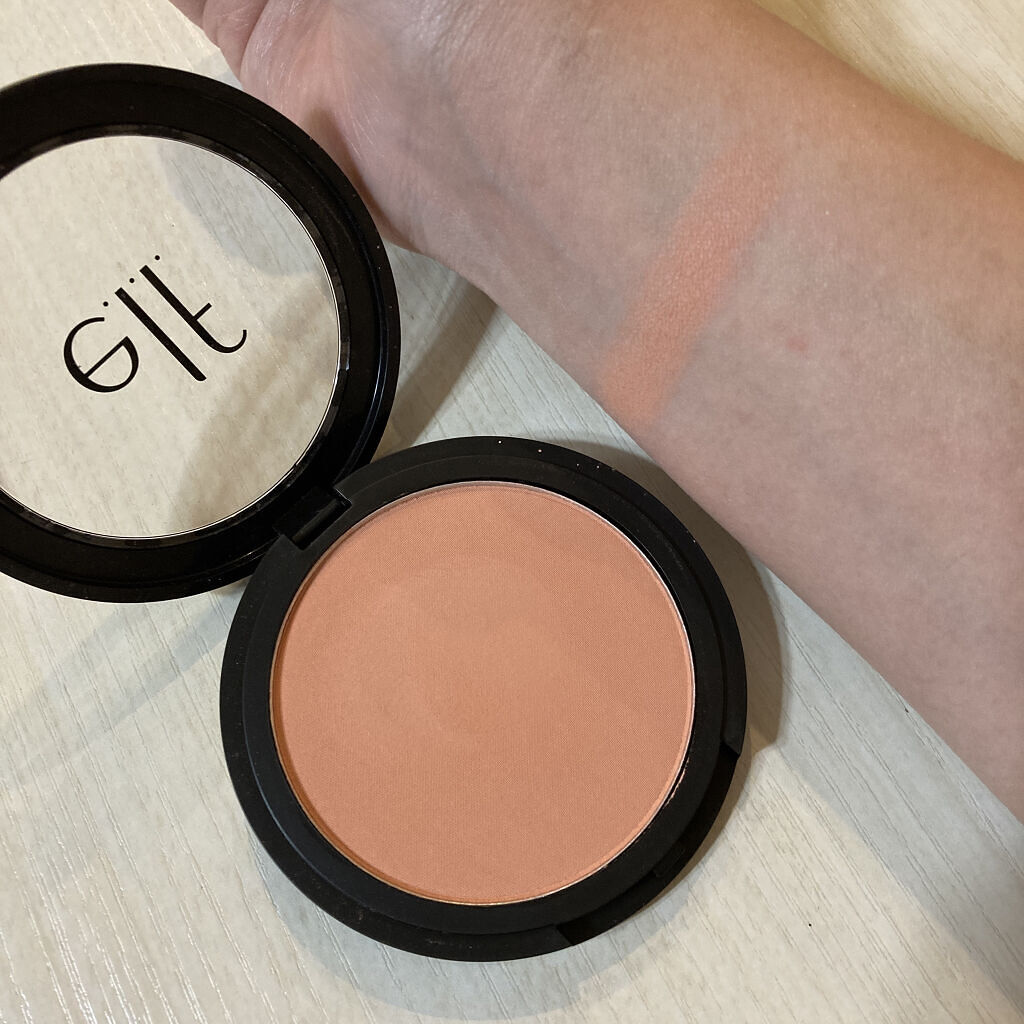 プライマー インフューズド ブラッシュ/e.l.f. Cosmetics/パウダーチークを使ったクチコミ（2枚目）