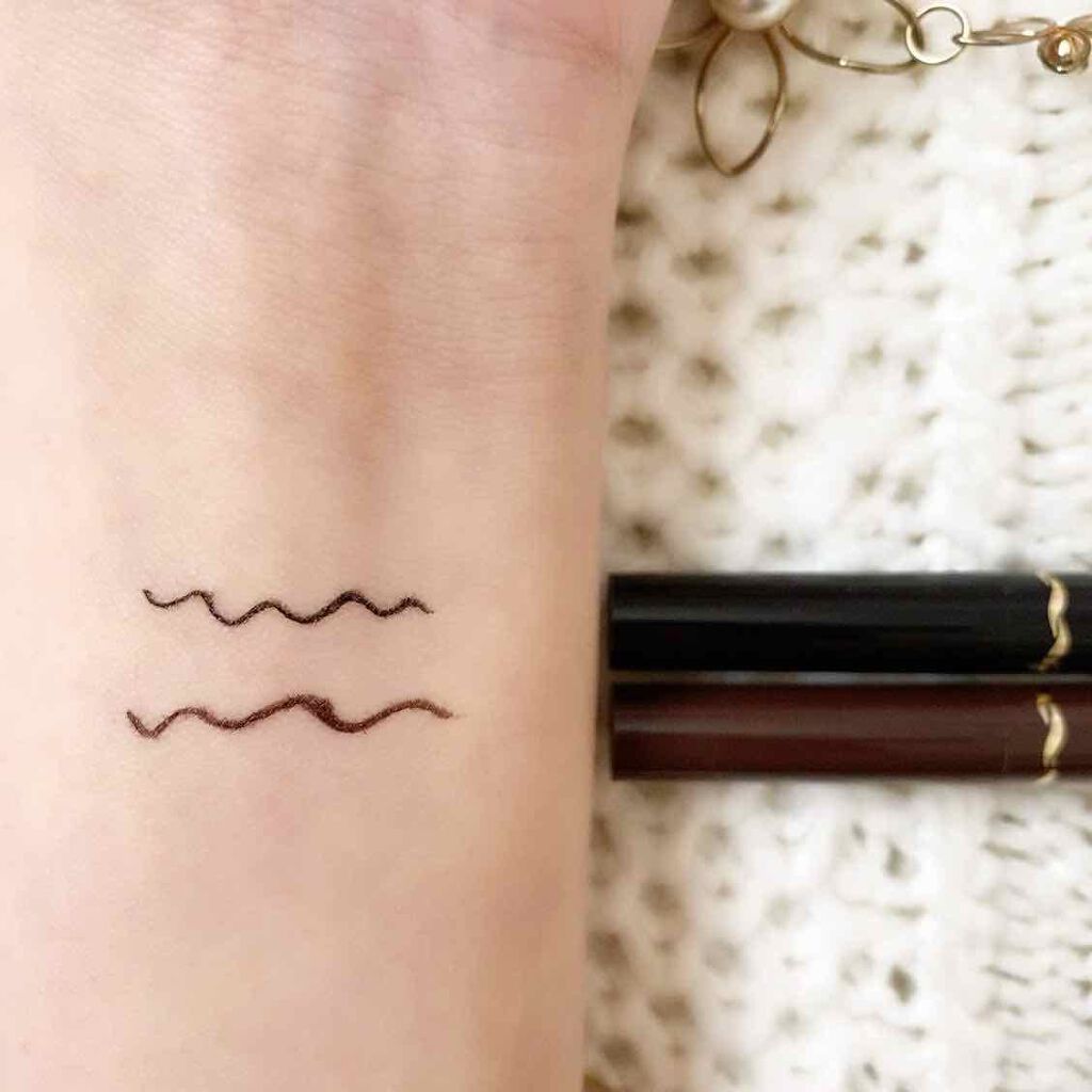 極細 アイライナーR/CEZANNE/リキッドアイライナーを使ったクチコミ(2枚目)