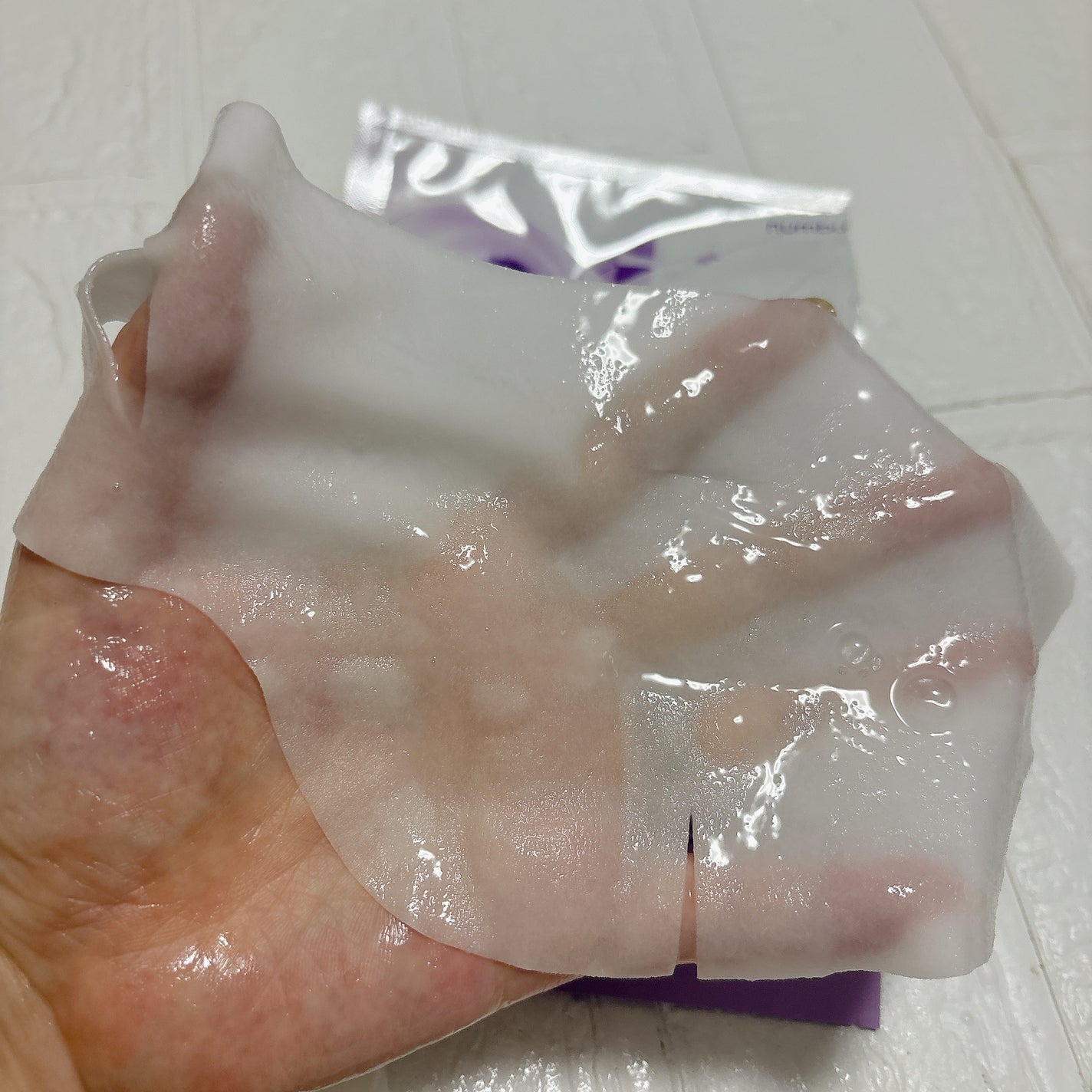 9番 NMNバイオリフトラッピングマスク/numbuzin/シートマスク・パックを使ったクチコミ(4枚目)