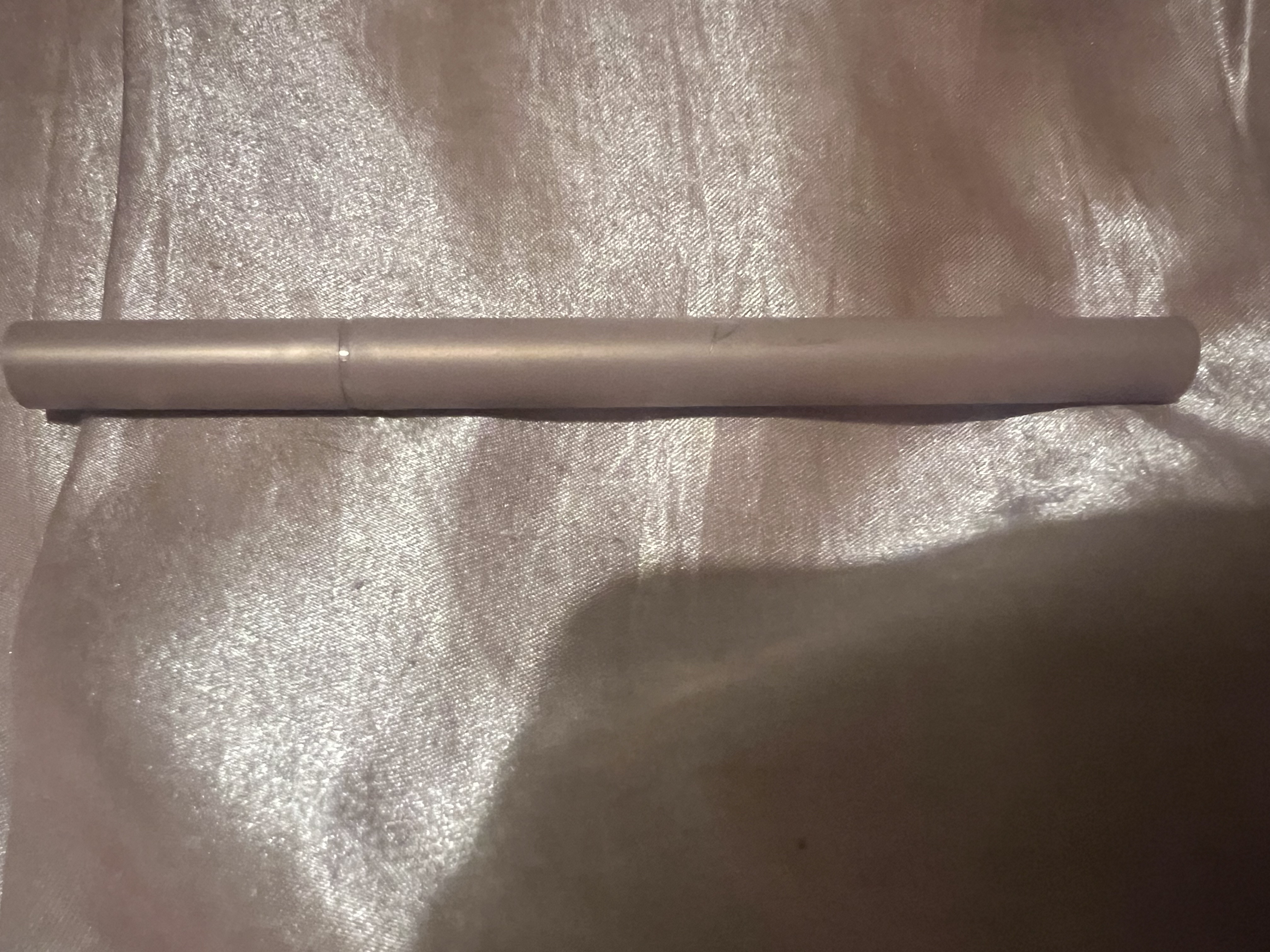 ウォータリーラメライナー ピンクエトワール/Ririmew/リキッドアイライナーを使ったクチコミ（1枚目）