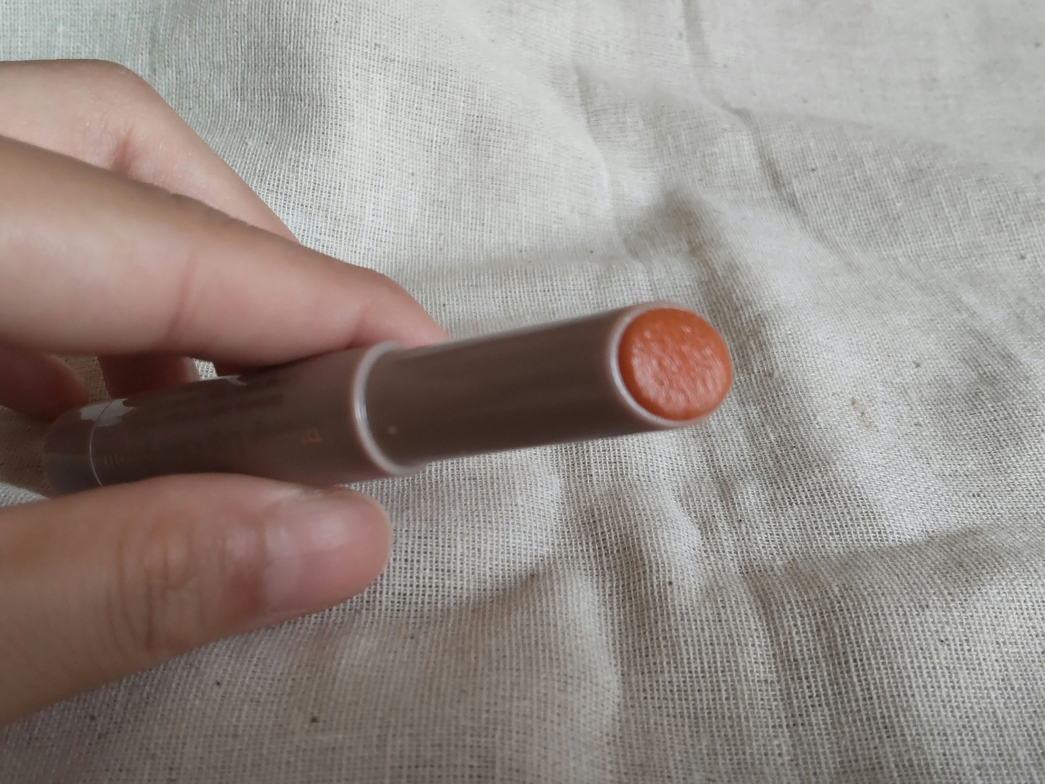 プランプリップケアスクラブ 03 みかんイエロー/キャンメイク/リップスクラブを使ったクチコミ（2枚目）