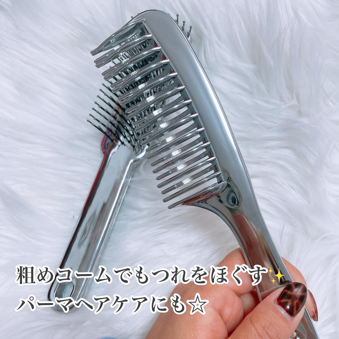 SHOBIDO フラットヘア  ブラッシングブラシのクチコミ「FLAT HAIR
ブラッシングブラシ
デダングルコーム
⁡
粧美堂より素敵なブラシとコーム頂.....」（3枚目）