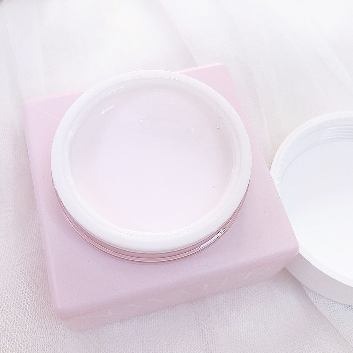 NOWATER リターンコラーゲンクリームのクチコミ「\モチモチお肌になった！！🙆‍♀️/



♡ ••┈┈┈┈┈┈┈┈•• ♡

NOWATER.....」（3枚目）