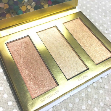 Sparkle and Shine Bright Travel Highlighter Palette & Fan Brush/PUR/パウダーハイライトを使ったクチコミ（2枚目）