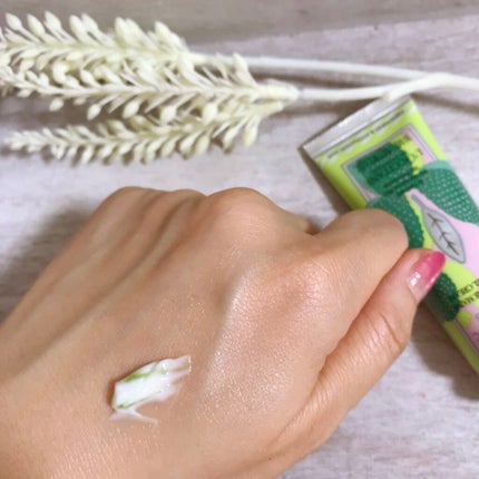 アクアカクタスヴァーベナ バイカラーハンドクリーム/L'OCCITANE/ハンドクリームを使ったクチコミ(5枚目)