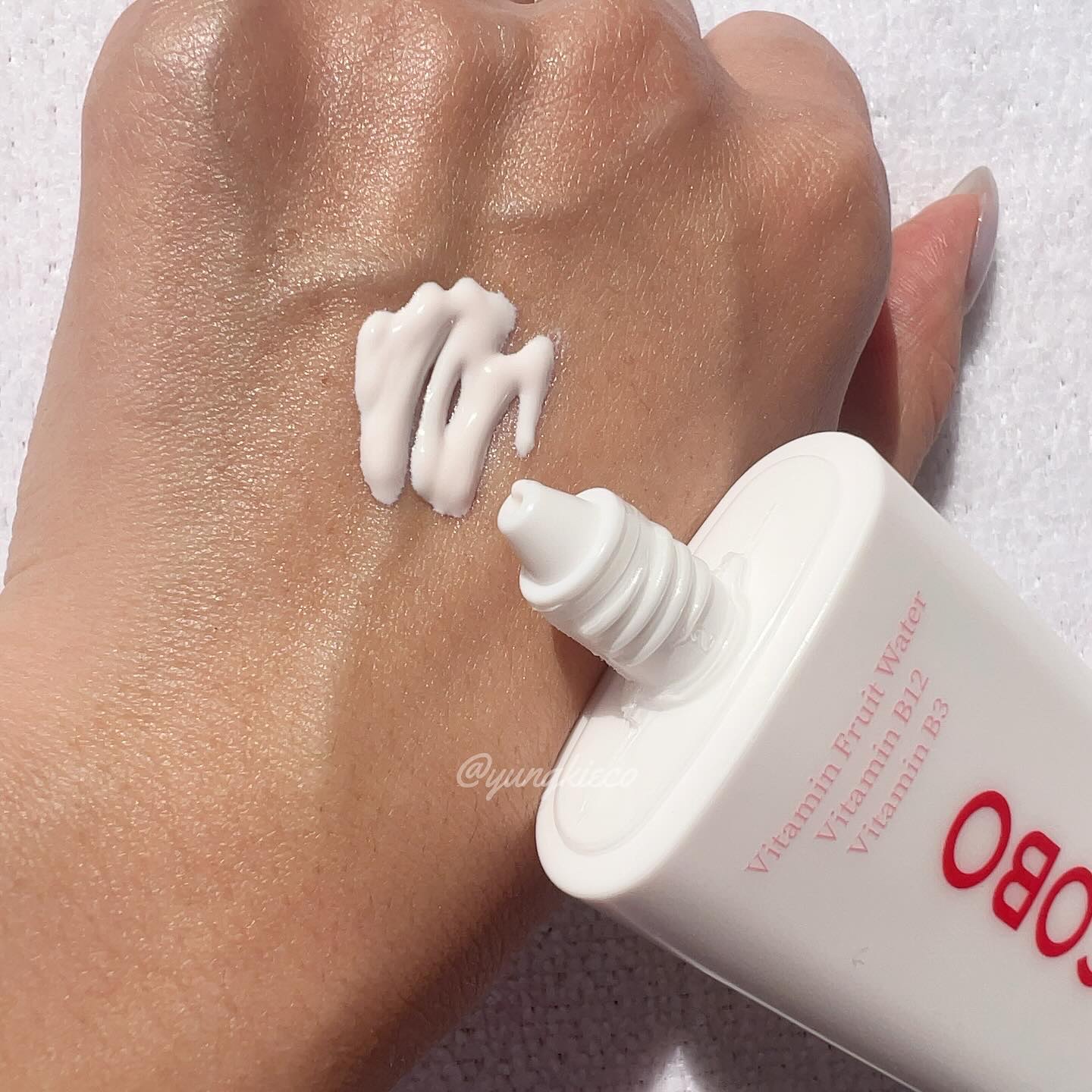 ビタトーンアップサンクリーム/TOCOBO/日焼け止めクリームを使ったクチコミ（2枚目）