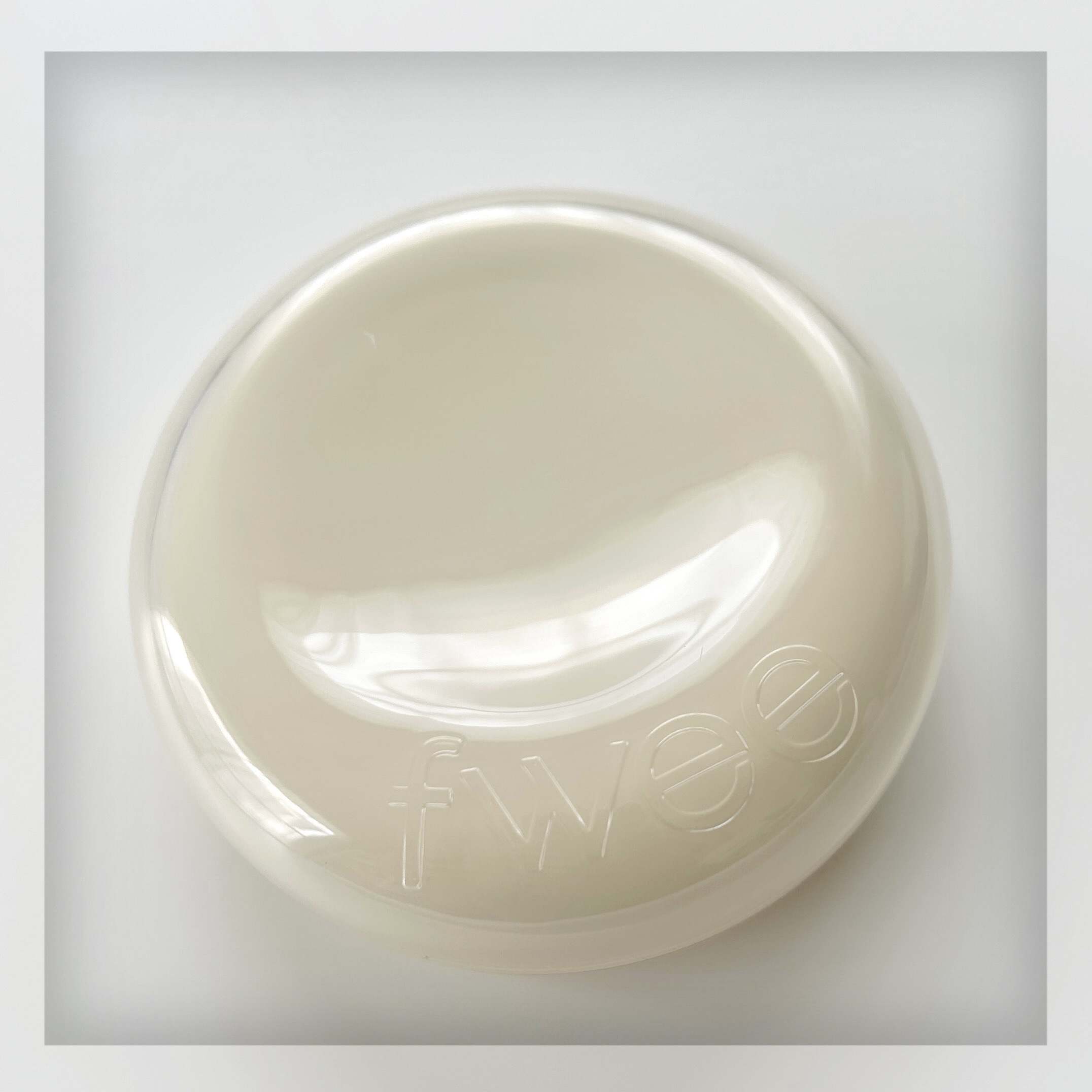 フィー クッションエッグフィットカバー/fwee/クッションファンデーションを使ったクチコミ（2枚目）