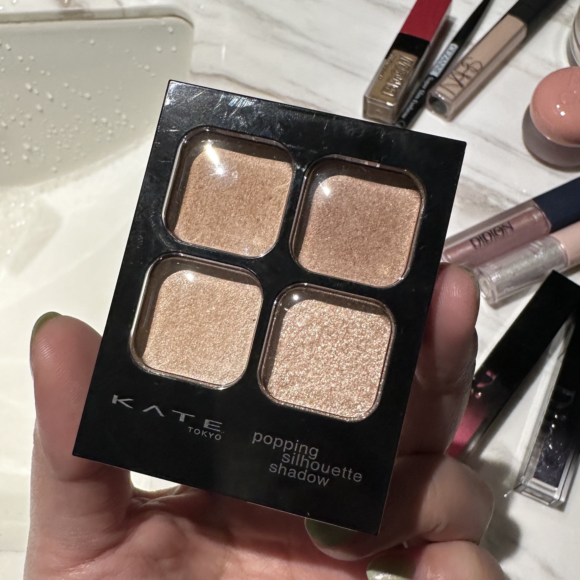 アイシャドウブラシ S 熊野筆/WHOMEE/メイクブラシを使ったクチコミ（2枚目）