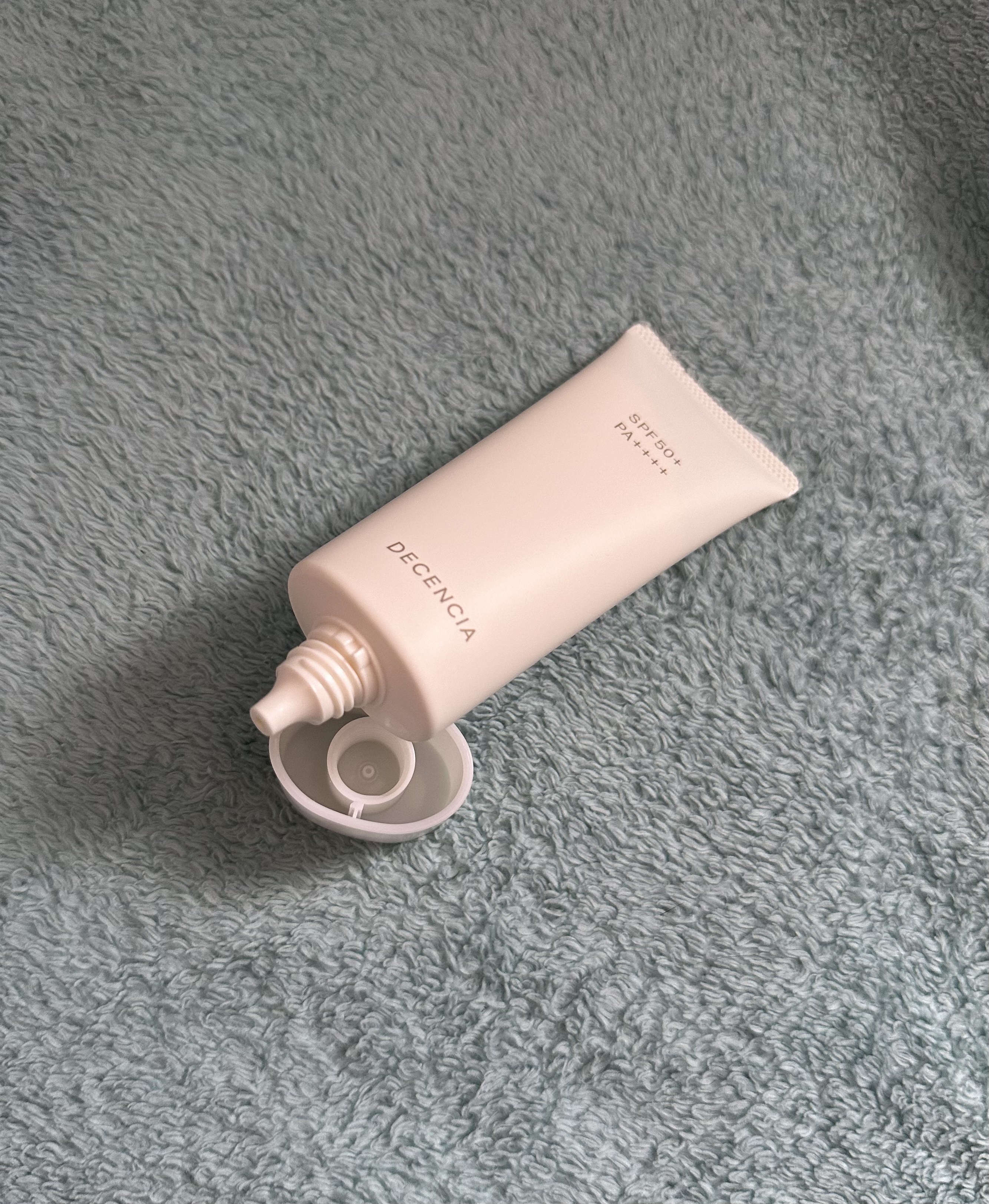 ディセンシア フローレス UVプロテクター/DECENCIA/日焼け止めローションを使ったクチコミ（2枚目）