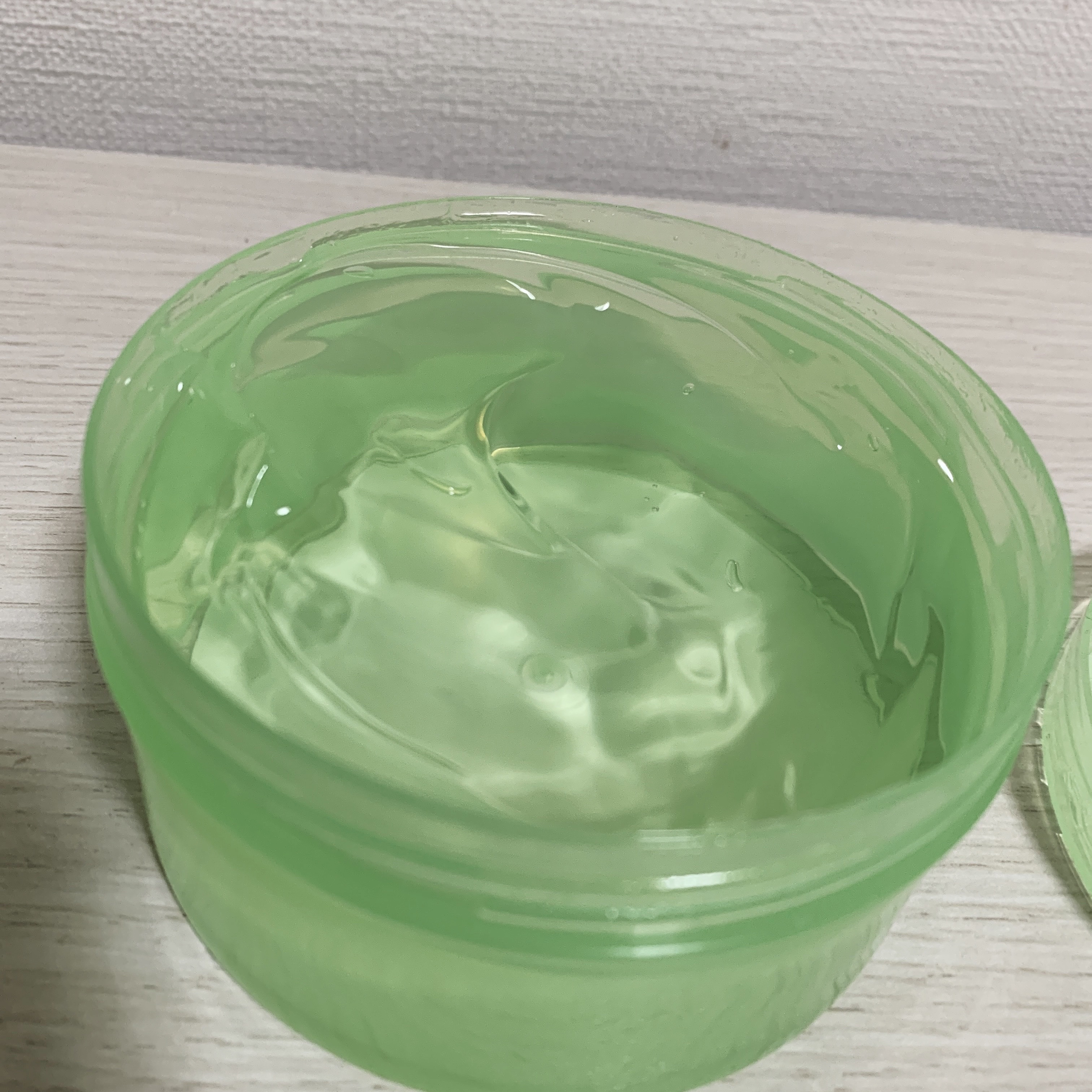 ティーツリーカーミングハイドロジェル/MEDIHEAL/ボディローションを使ったクチコミ（2枚目）