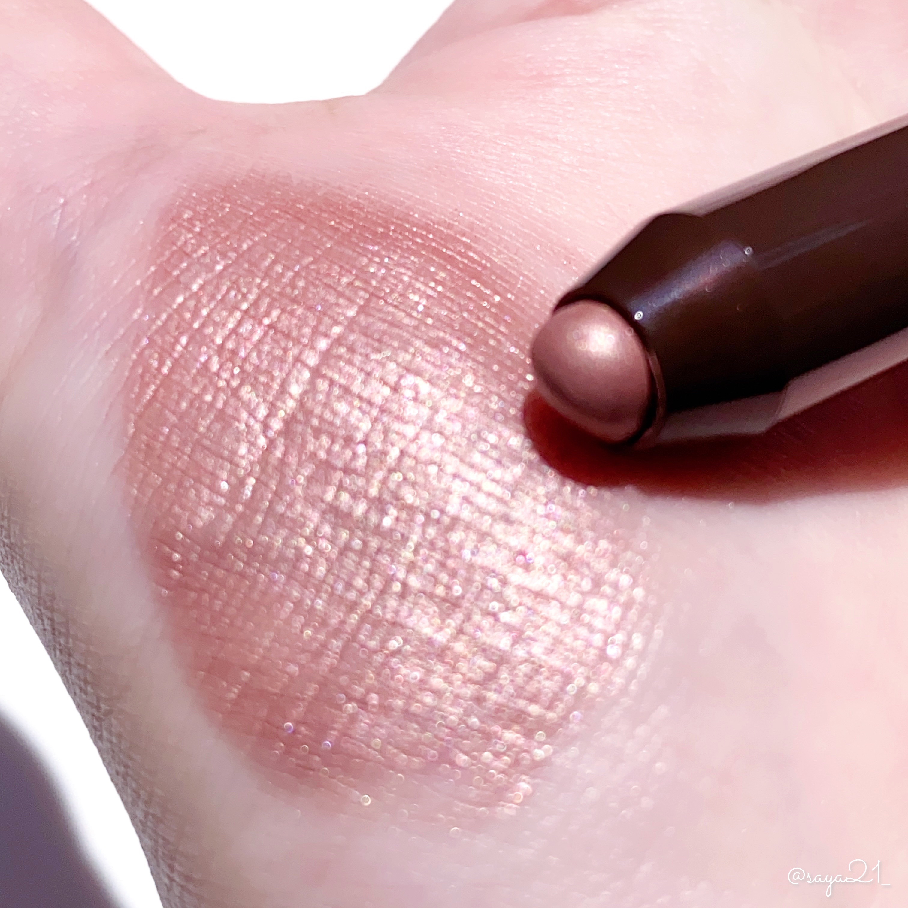 グリームオンフィットシャドウ/excel/スティックアイシャドウを使ったクチコミ（1枚目）