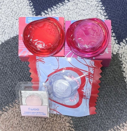 フィー リップアンドチーク グローイジェリーポット/fwee/リップグロスを使ったクチコミ(2枚目)