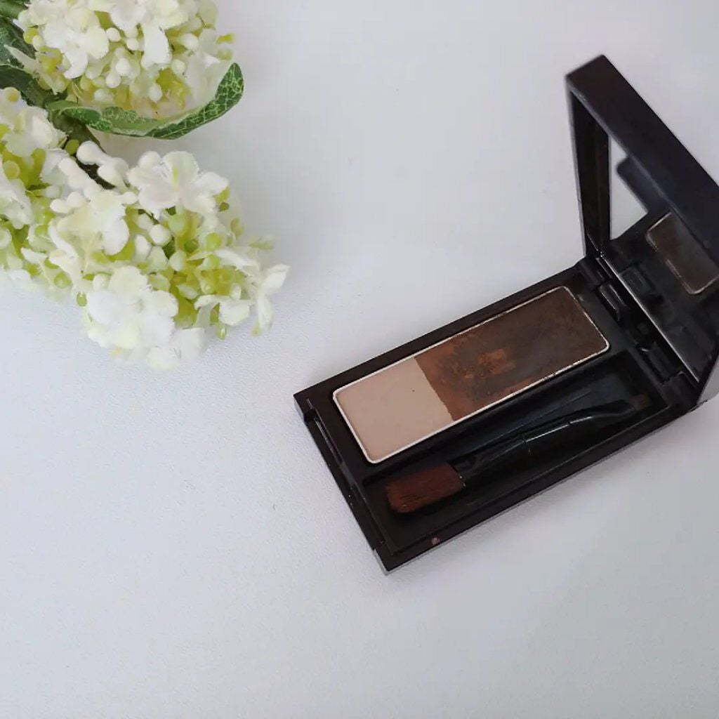 ケイト デザイニングアイブロウ3D/KATE/パウダーアイブロウを使ったクチコミ(2枚目)