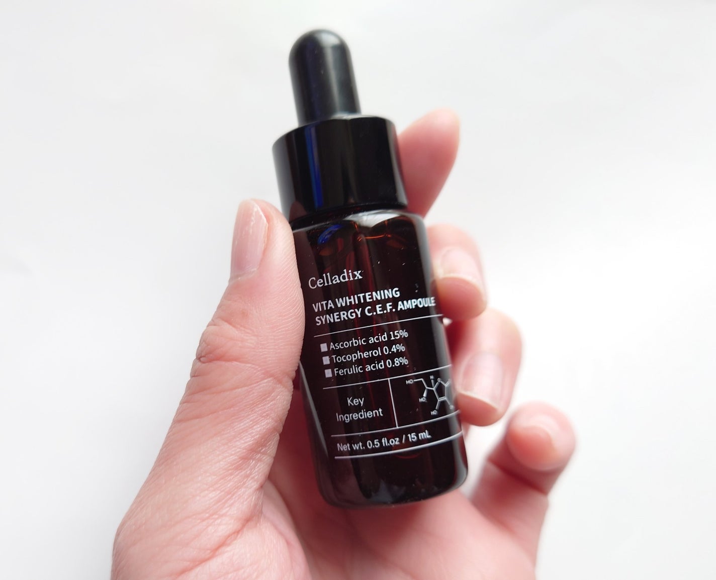 ビタホワイトニングシナジーC.E.F.アンプル/Celladix/美容液を使ったクチコミ(6枚目)