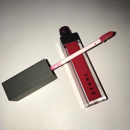 シマリング リップジャム/THREE/リップグロスを使ったクチコミ(2枚目)