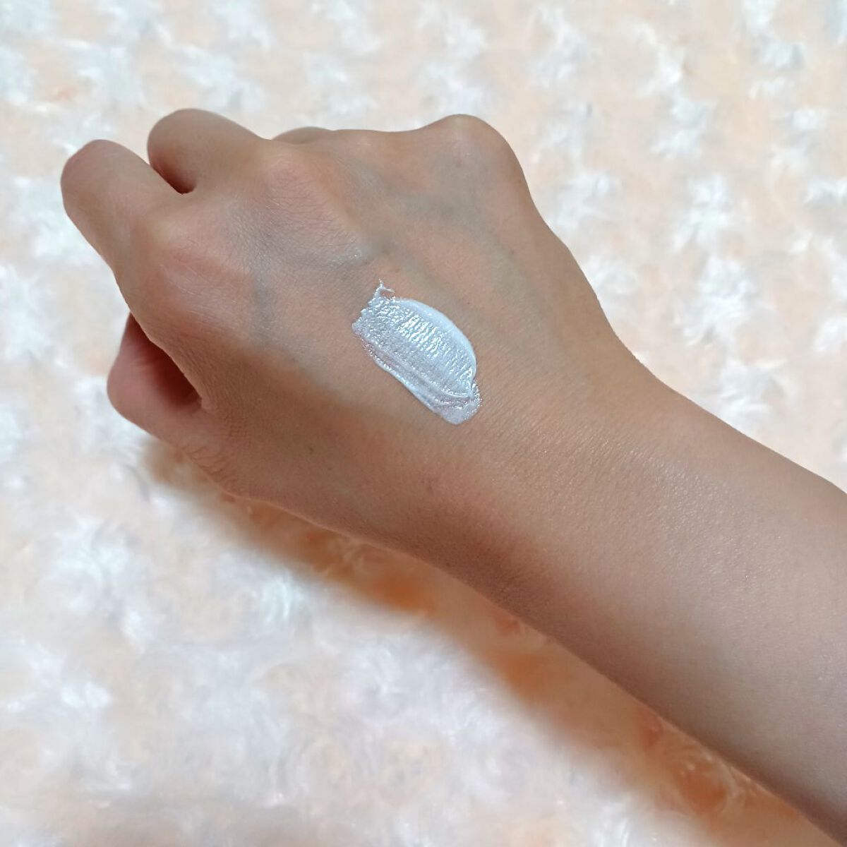 デコルテ＆バストケアクリーム/Rinda/バストケア・ヒップケアを使ったクチコミ（3枚目）