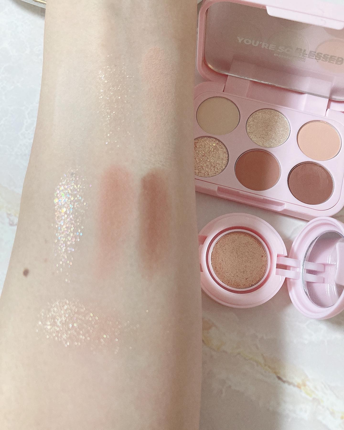 ミニライクアシャドウ/BLESSED MOON/単色アイシャドウを使ったクチコミ（3枚目）