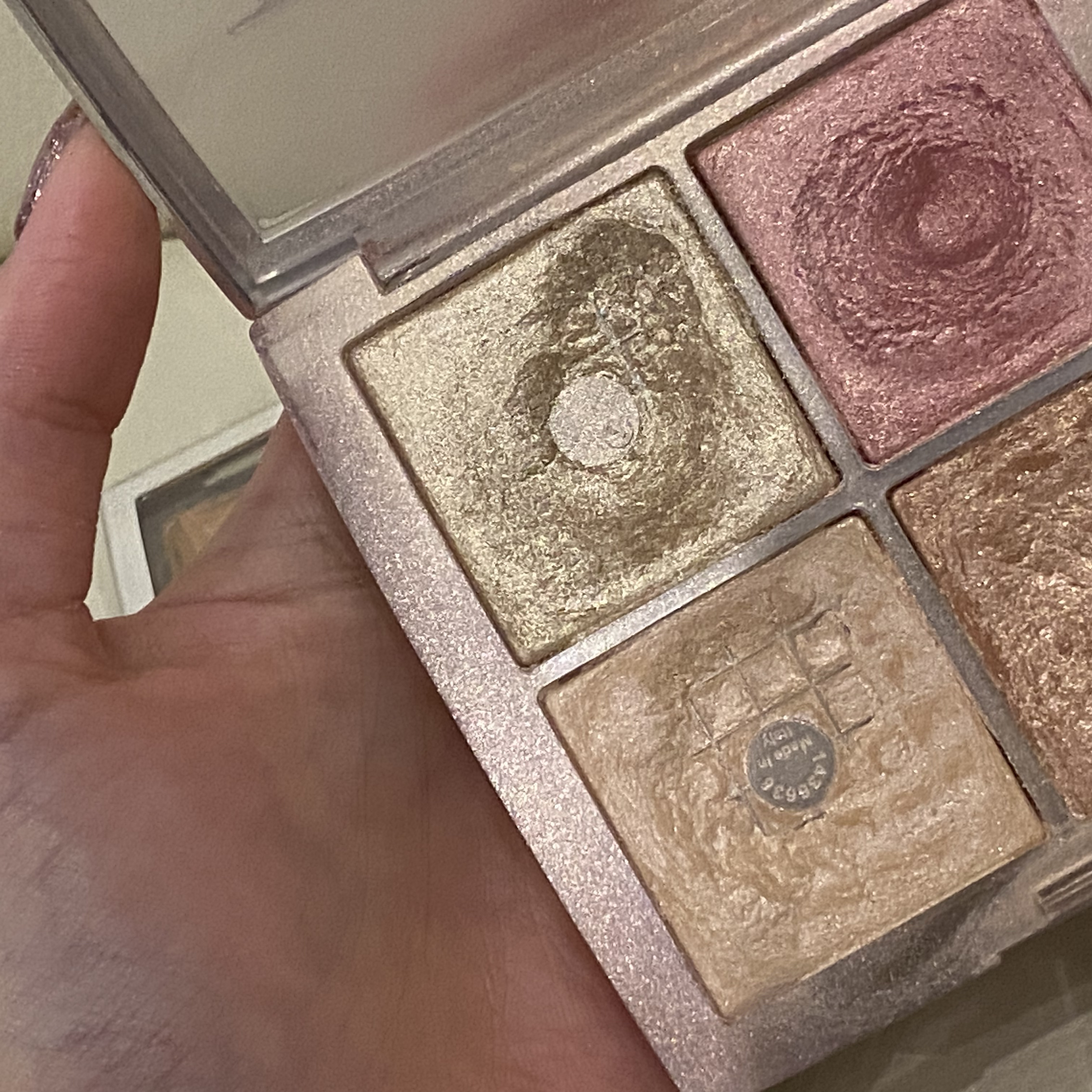 【旧】ディオール バックステージ フェイス グロウ パレット/Dior/ハイライトを使ったクチコミ（3枚目）