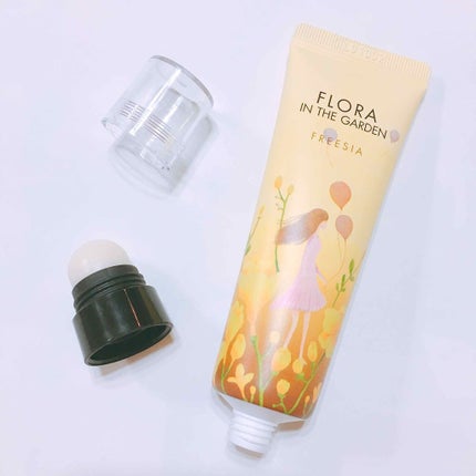 フローラ イン ザ ガーデン/A’pieu/ハンドクリームを使ったクチコミ(1枚目)