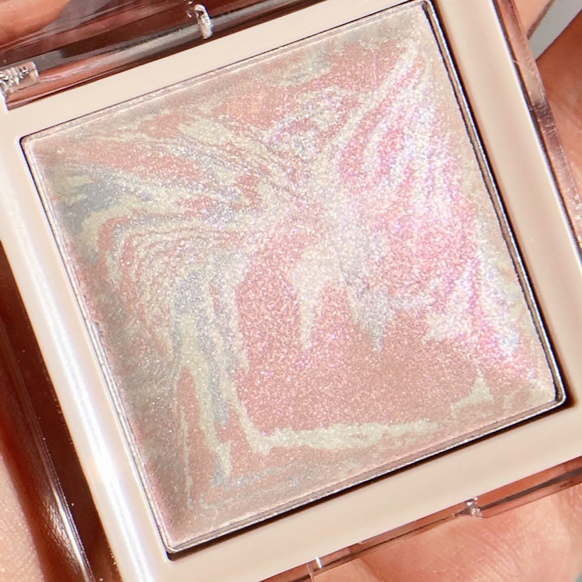 トーンペアリングハイライター 03 オーロラ/espoir/ハイライト・シェーディングを使ったクチコミ（2枚目）