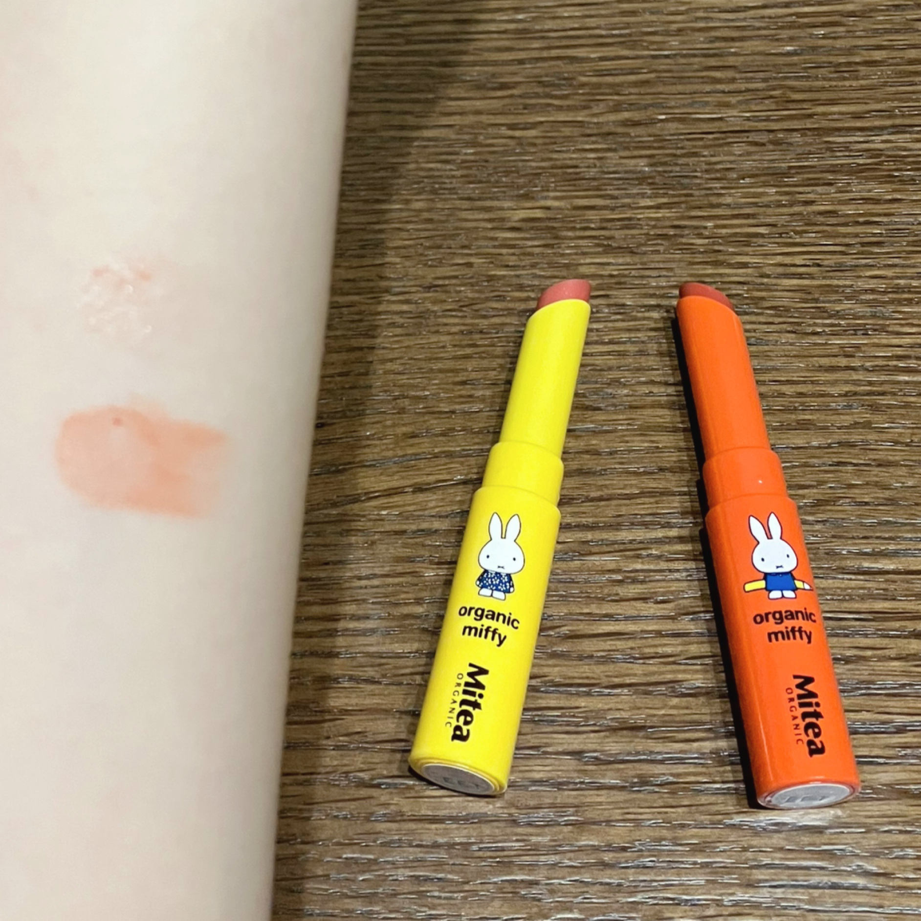 セラムオイルリップスティック  organic miffy（01 マンダリーヌコンフィ）/ミティア オーガニック/口紅を使ったクチコミ（3枚目）