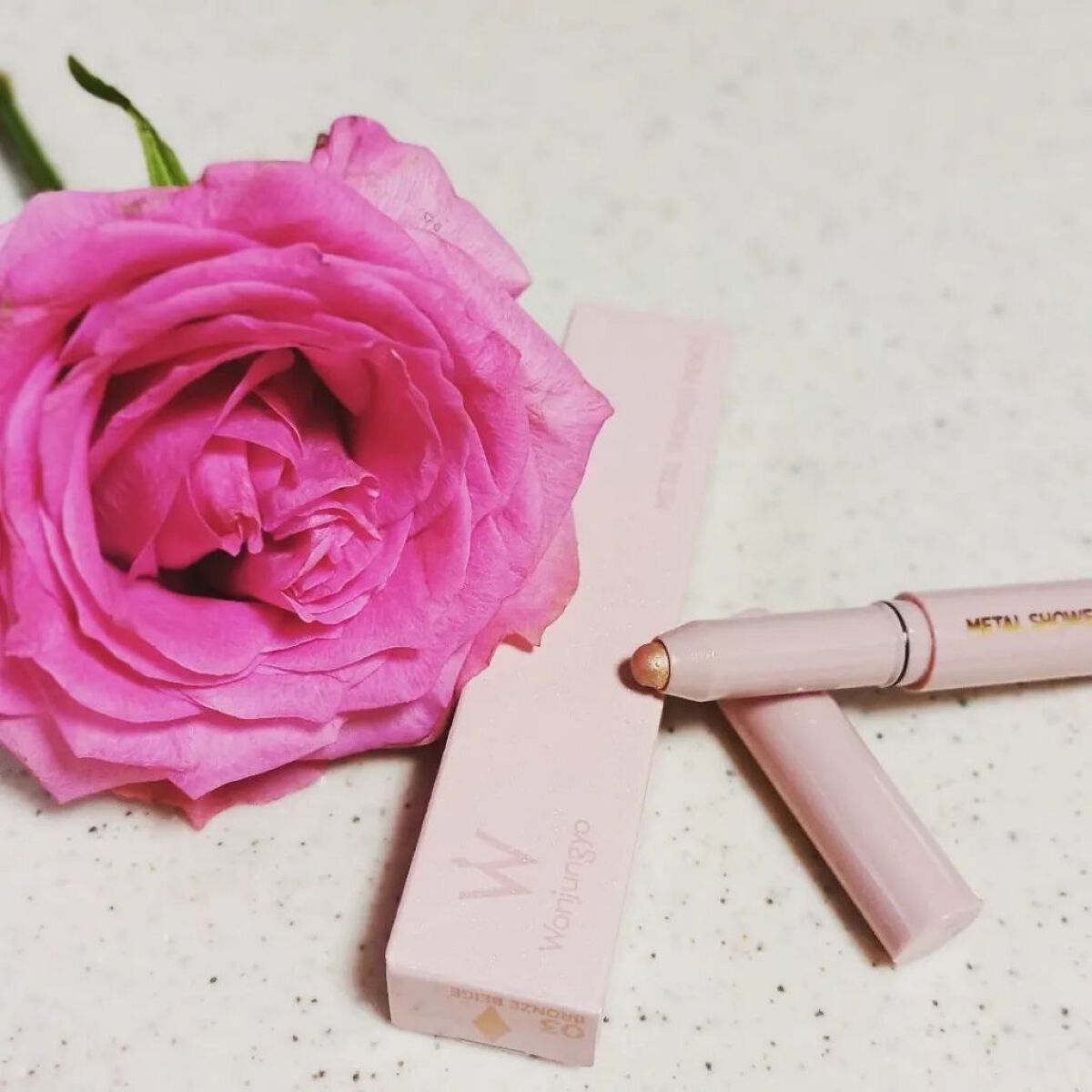 ウォンジョンヨ メタルシャワーペンシル/Wonjungyo/スティックアイシャドウを使ったクチコミ(1枚目)