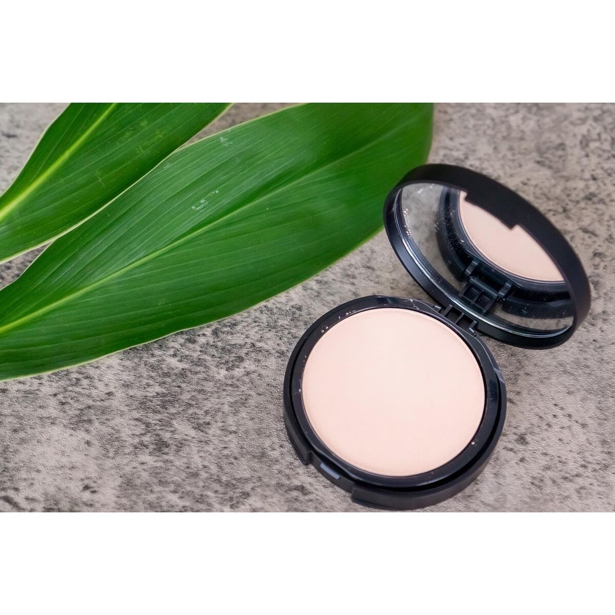 ベアプロ 16HR パウダー ファンデーション/bareMinerals/パウダーファンデーションを使ったクチコミ(4枚目)