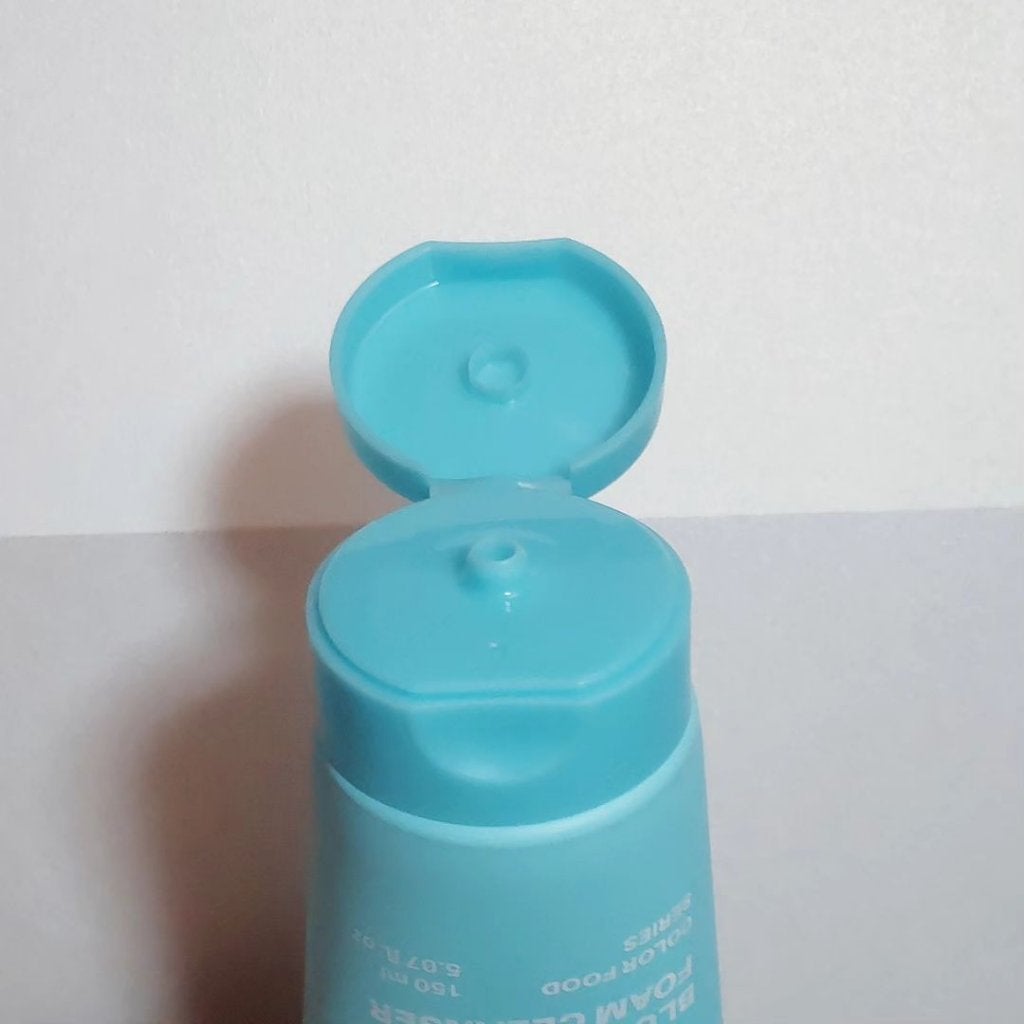 カラーフードシリーズブルーバランシングフォームクレンザー/Tovegan/洗顔フォームを使ったクチコミ(5枚目)