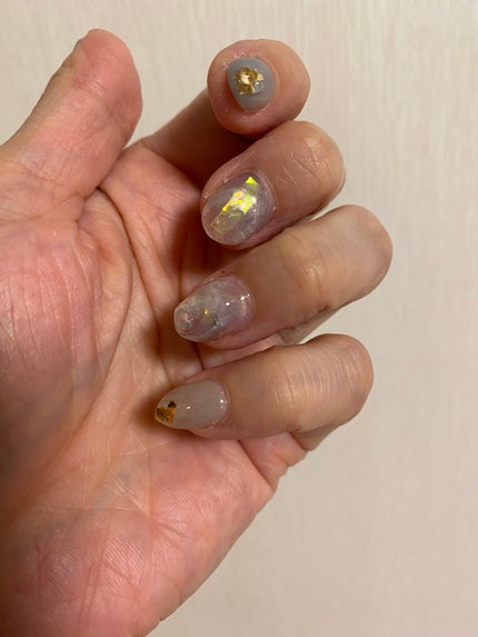 キラキラ☆ on LIPS 「#今月のネイル#キラキラが#素敵✨✨#秋っぽい#デザイン#ニュ..」(5枚目)